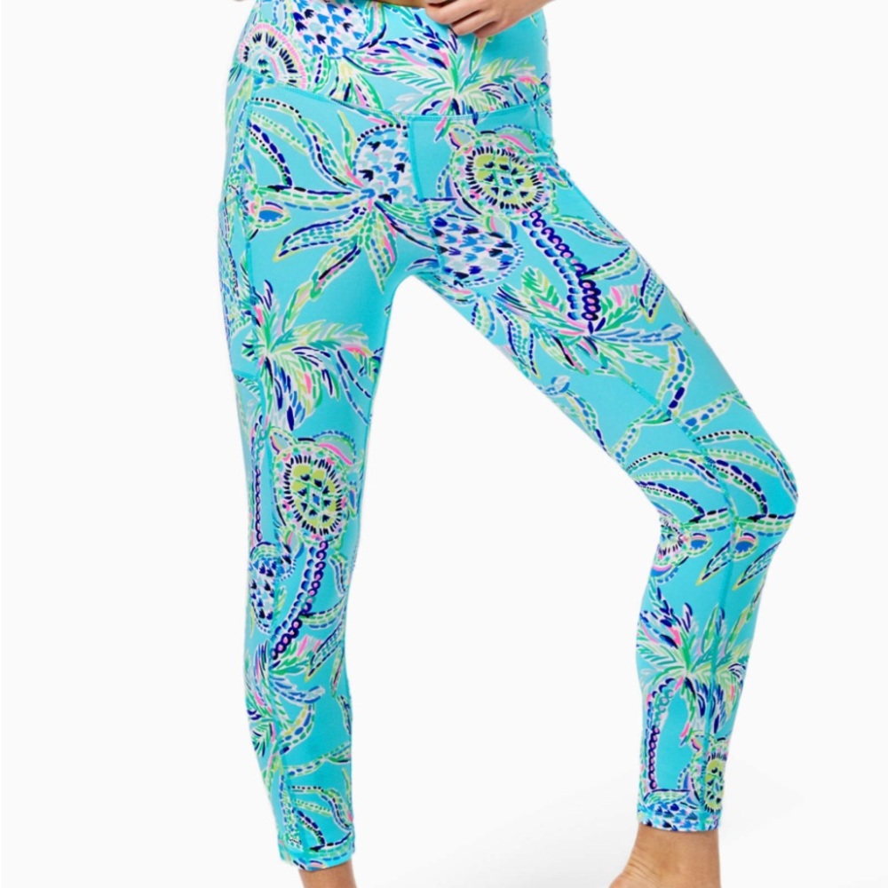 Lilly Pulitzer Luxletic 24” High Rise Weekender Legging